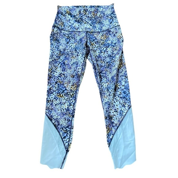 Lululemon Wunder Under Crop HighRise Luxtreme
Floral Metropolis Multi Starlight - Picture 7 of 12